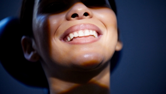 Spotlighting white teeth
